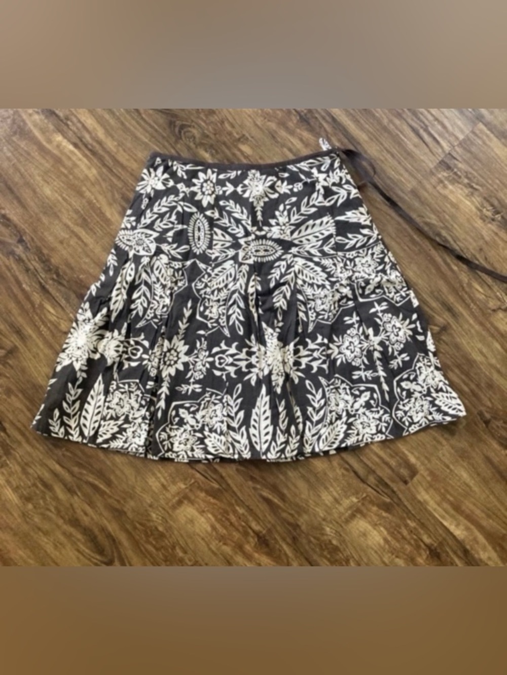 Grace Elements Brown and Cream Leaf Print Skater Skirt Size 4P